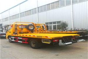 虎坊桥附近拖车救援搭电