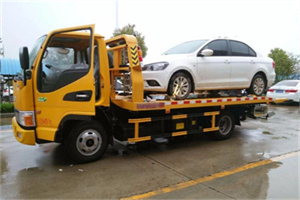 虎坊桥附近拖车救援24小时服务热线